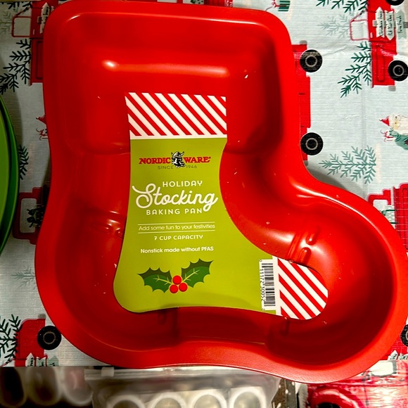 New Stocking Baking Pan 7 Cup Christmas Holiday - Picture 1 of 1